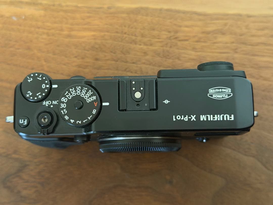 富士フィルム X-Pro1 ミラーレスデジタルカメラ グリップ縦吊り改造純正付