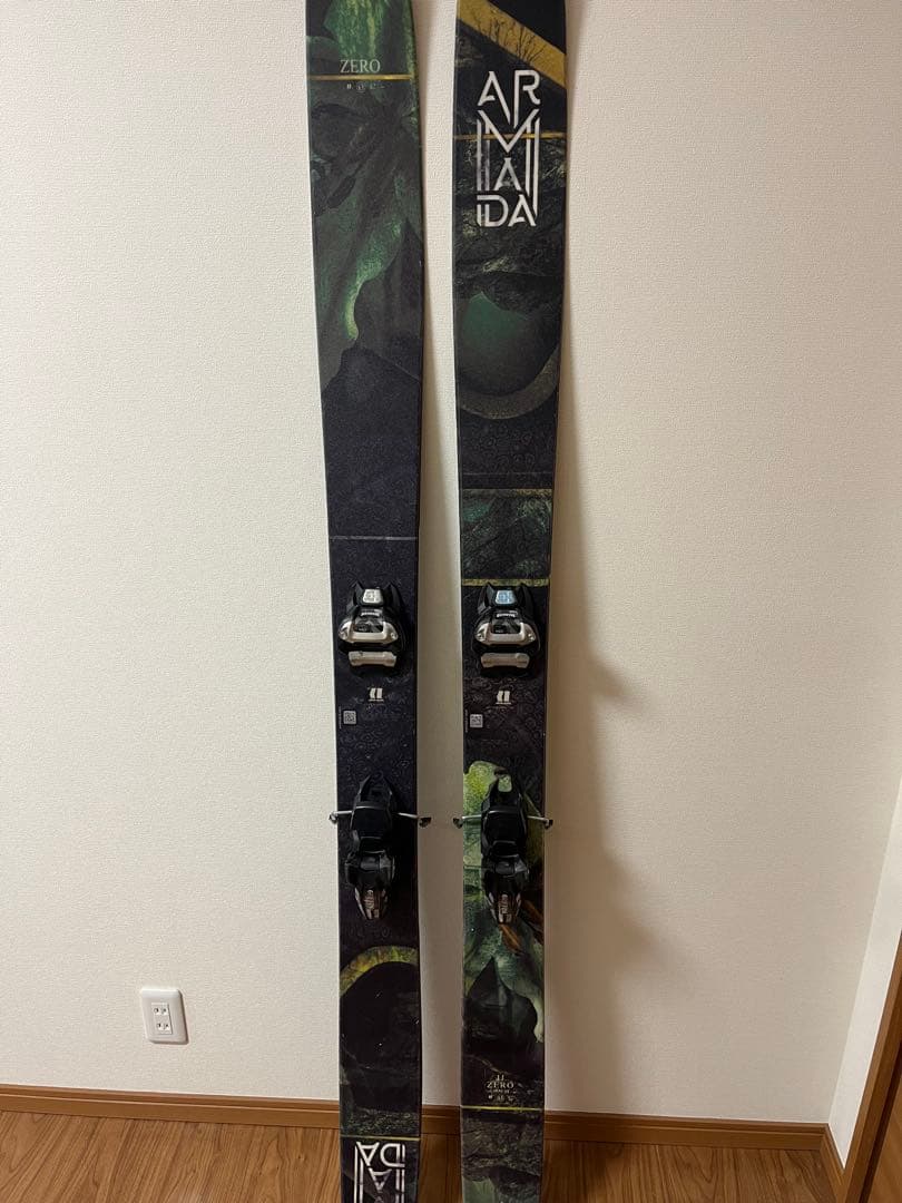 ARMADA ZERO スキー ビンディング付属