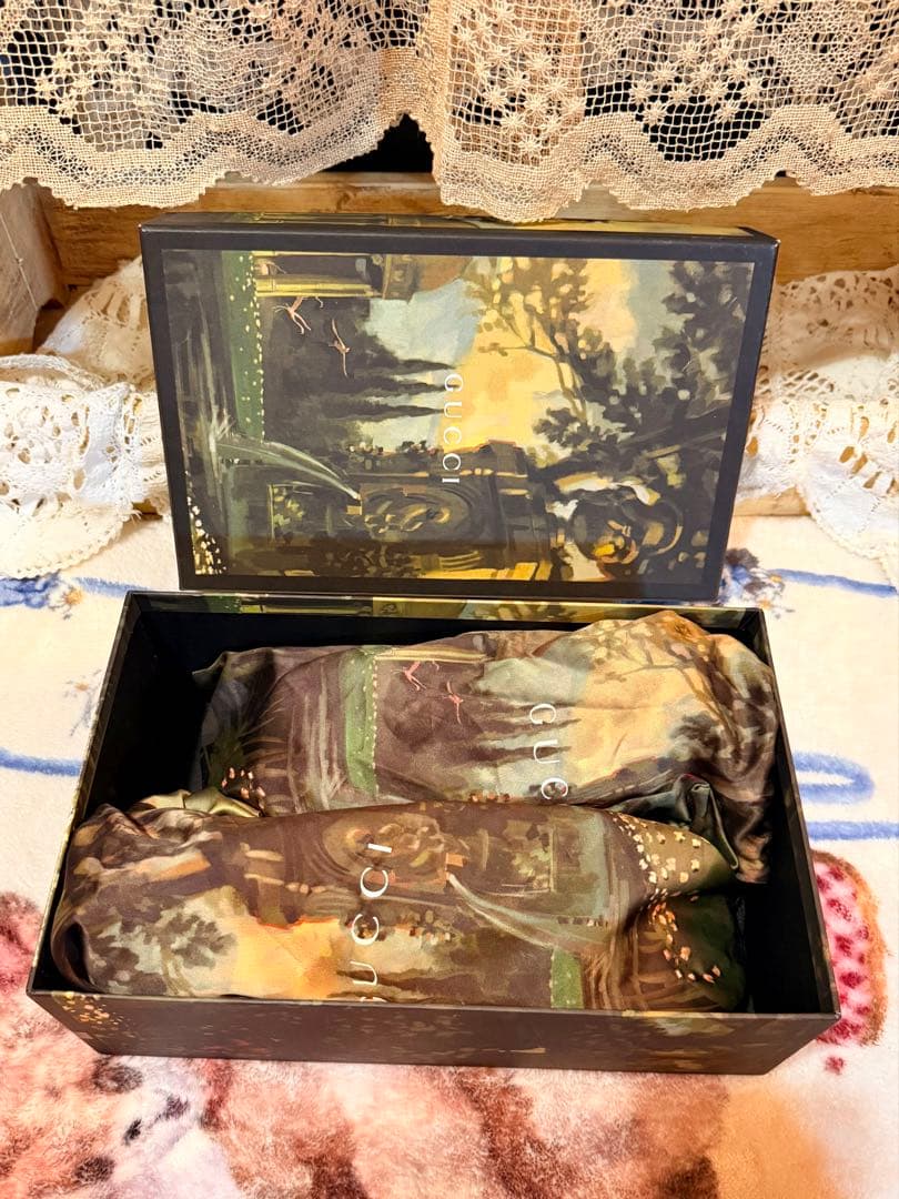 GUCCI パンプス GGマーモント ラインストーンスエード レザー黒