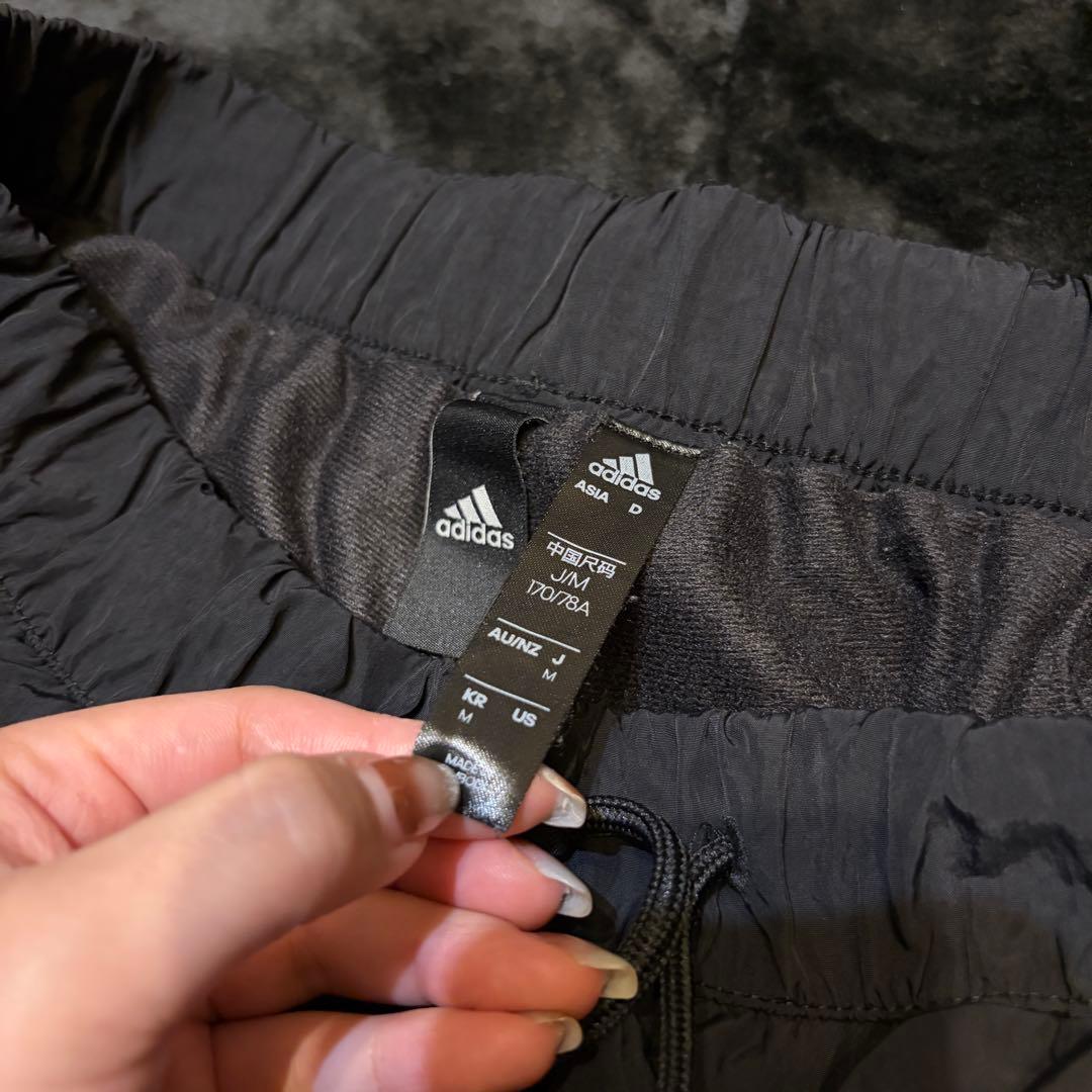 adidas ナイロンセットアップ