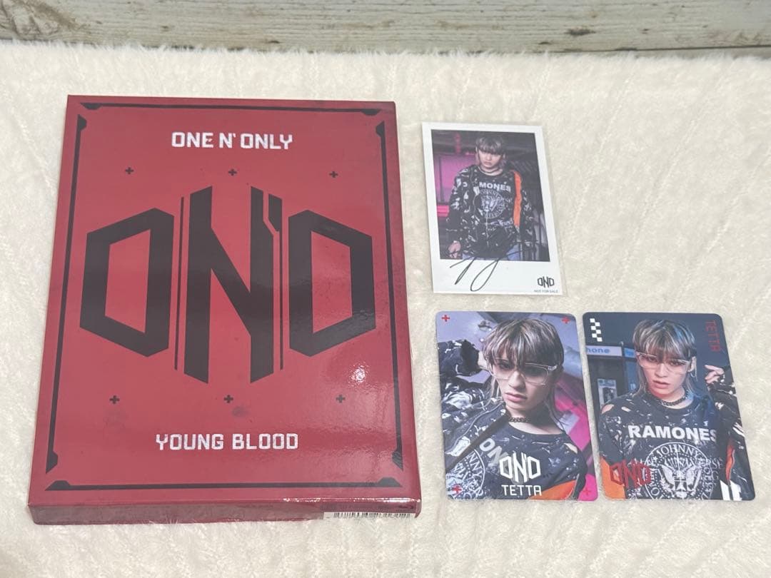 【最終値下げ】ONE N' ONLY YOUNG BLOOD 初回盤トレカ付