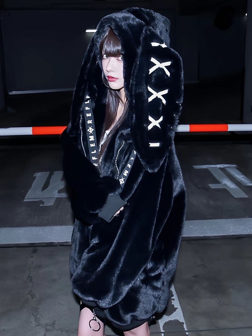 お出かけに♪ゆったりフード付きアウター