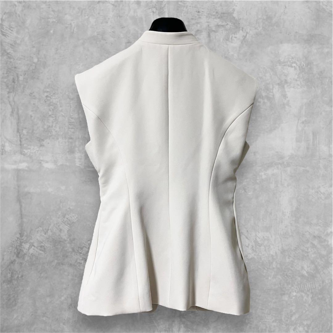 anuans アニュアンス カーブフロント ジレ ベスト 19,800円