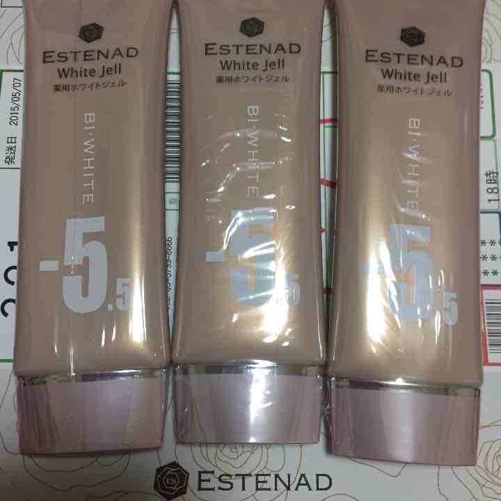 エステナード薬用ホワイトジェル新品
