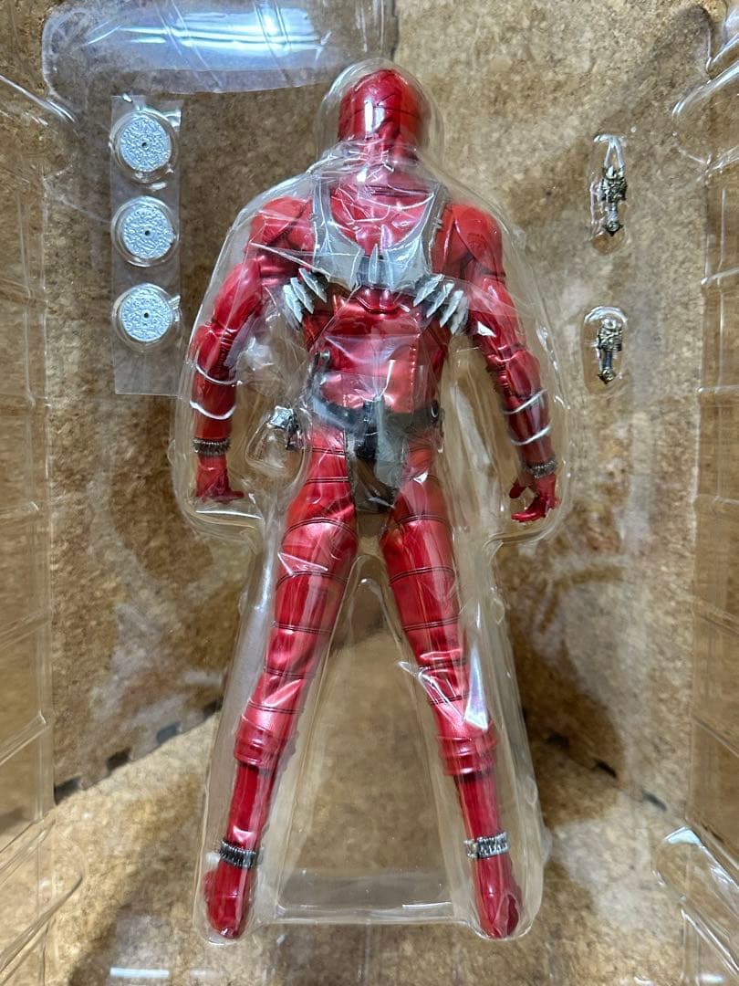 メディコム　1/6サイズ　仮面ライダー響鬼　紅