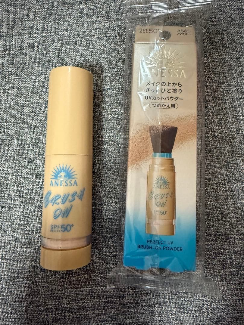 アネッサブラッシュオンパウダー　本体➕リフェル