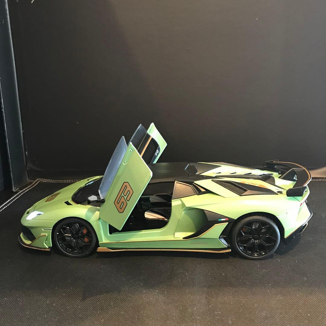 ミニカー4台、Ferrari812/SF90XX, AMG one, SVJ64