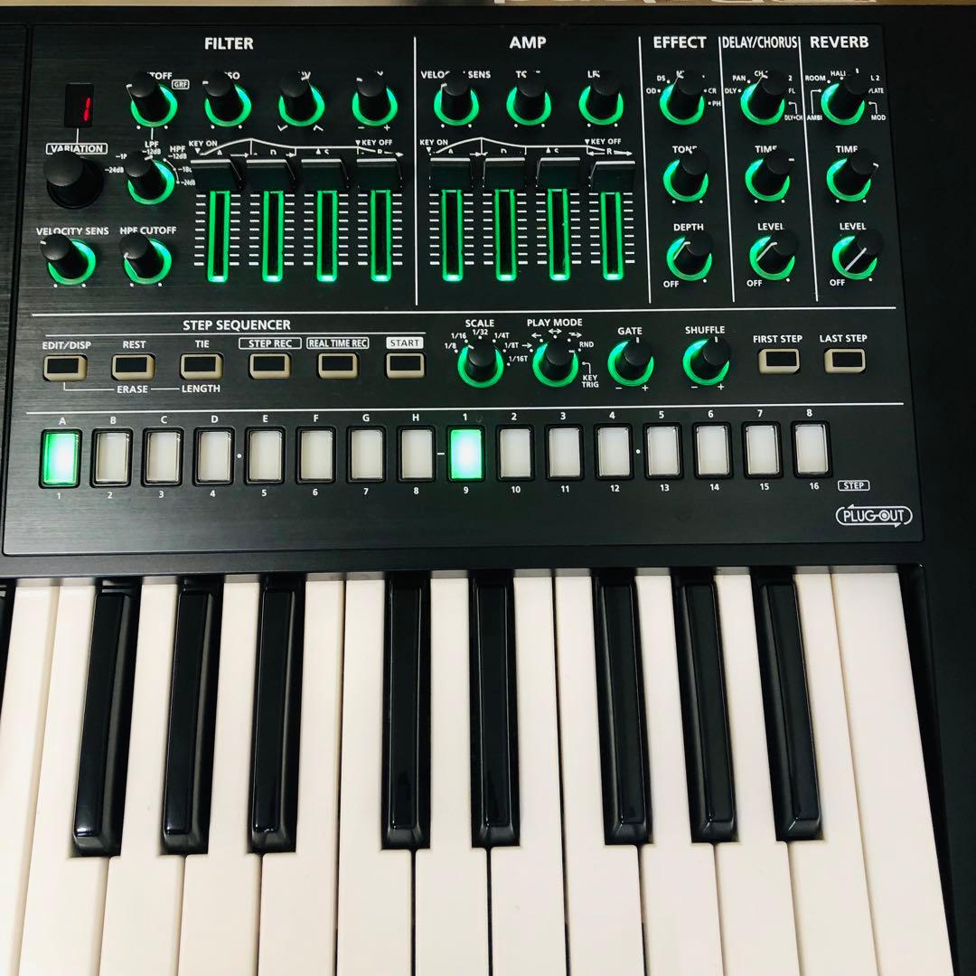 【美品】Roland SYSTEM-8 PLUG-OUT シンセサイザー