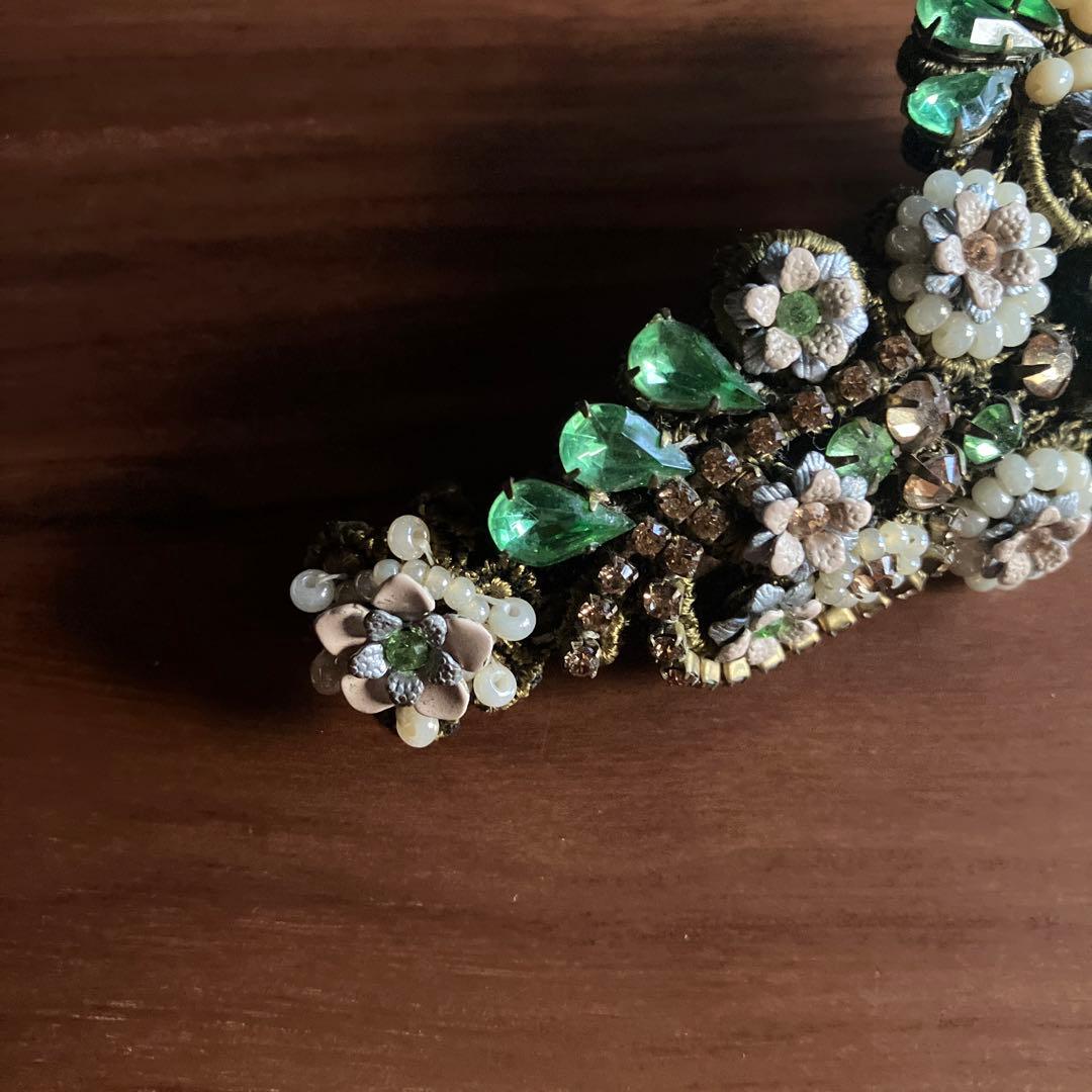 ミハエルネグリン　バレッタ　グリーン系