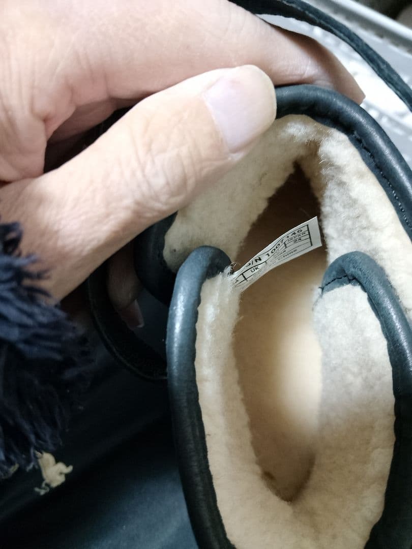 【新品未使用】uggアグ　ムートンレザー ミッドカットブーツ　24cm 黒レザー