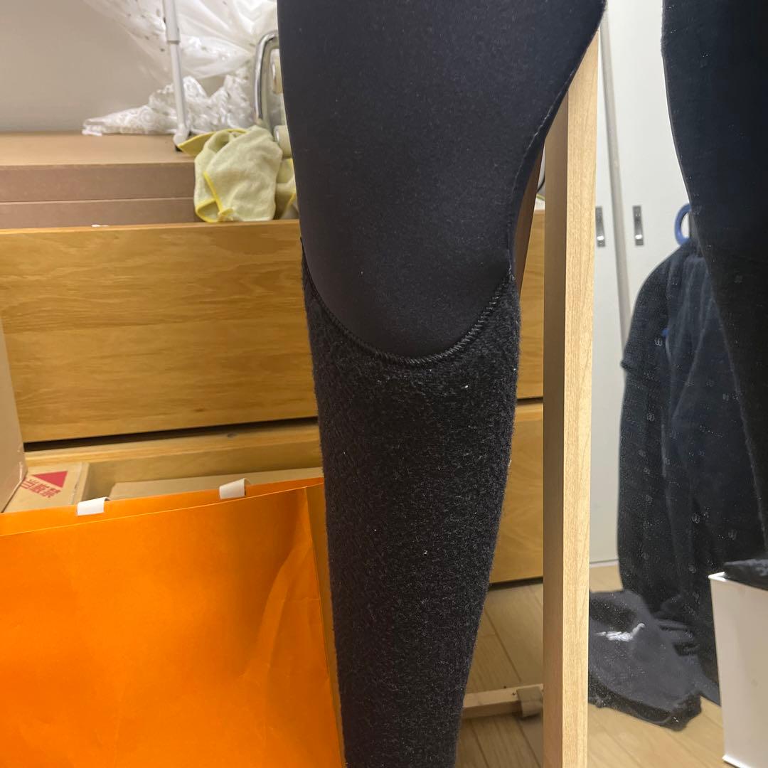 ウエットスーツ　　メルガリクソン