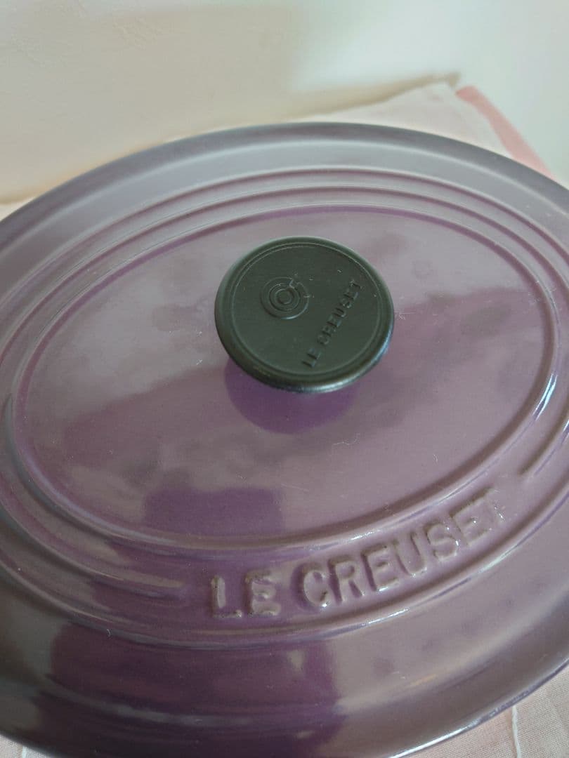 LE CREUSET ココットオーバル25cm　パープル紫