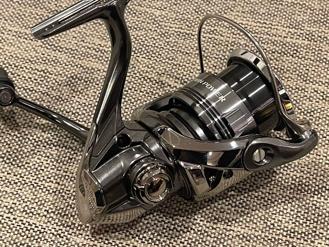 SHIMANO TWIN POWER C2500SXG スピニングリール　極美品