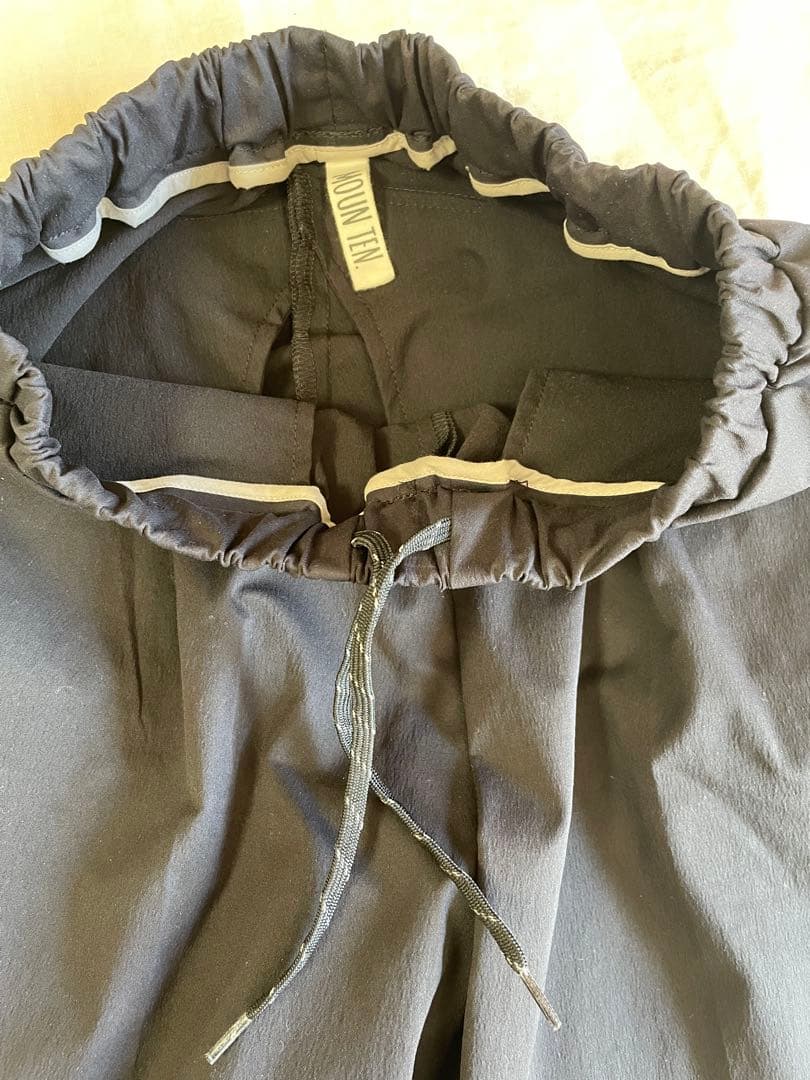 【卒入学式】MOUN TEN. ベージュシャツ　ブラックパンツ　セット売り140