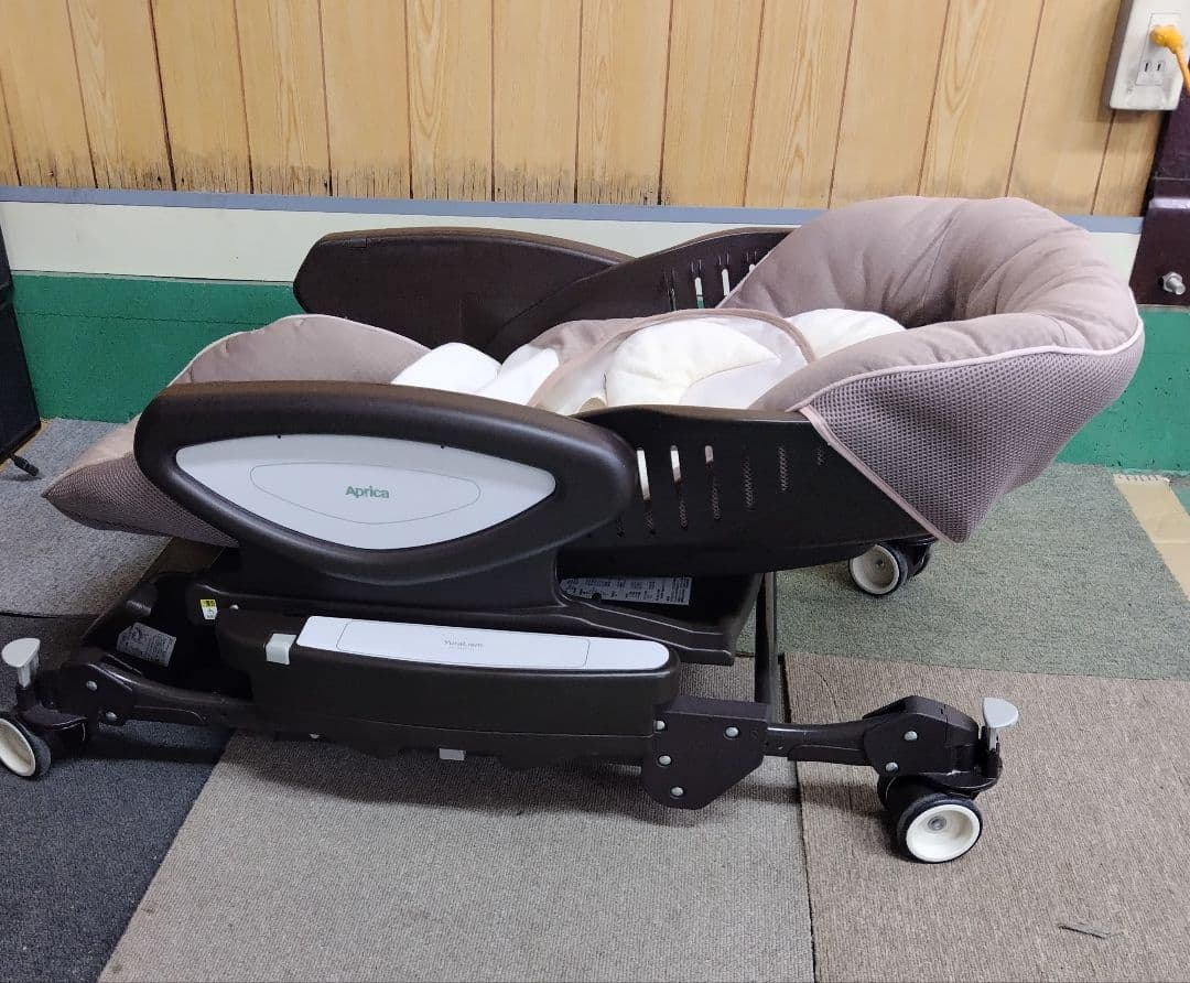 アップリカ　ハイローベッド＆チェア カンタービレユラリズムオートDX