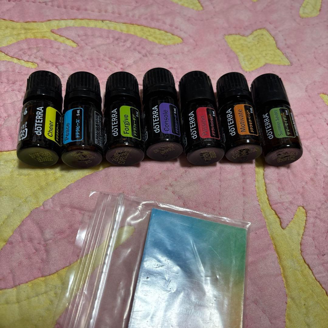 【新品未開封】doTERRA 感情のオイルセット　カード付き