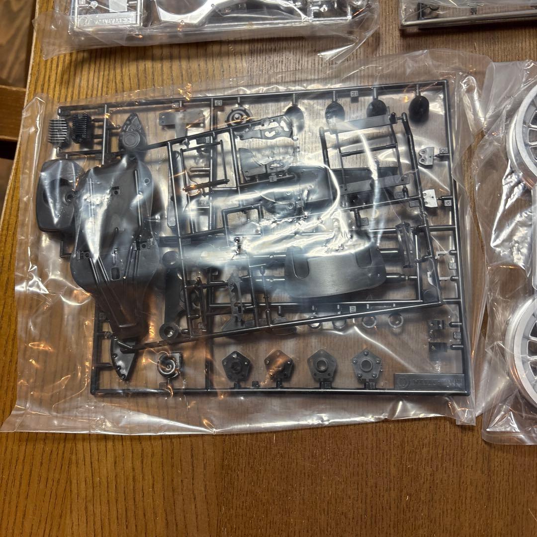 タミヤ　オートバイ　プラモデル　1/6 ハーレー　FLH クラシック　おまけ付