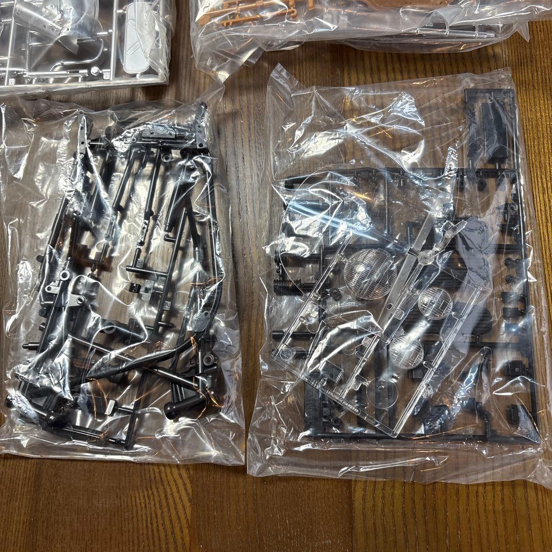 タミヤ　オートバイ　プラモデル　1/6 ハーレー　FLH クラシック　おまけ付