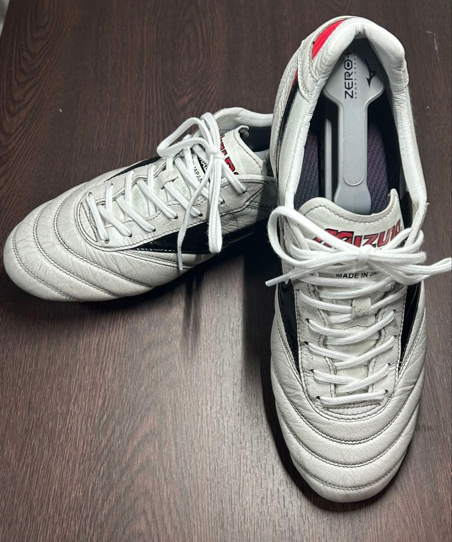 【美品】ミズノ モレリアⅡ JAPAN 27.5cm 人工芝使用　靴紐新品