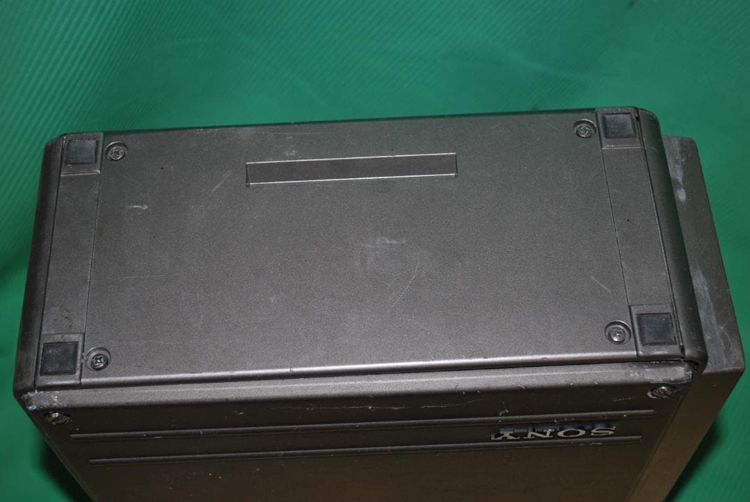 ソニー放送用SPポータブルレコーダーBVW-35ジャンク品の出品です。