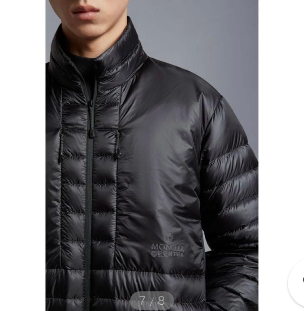 値下げ中　MONCLER ブラック ライトダウンジャケット