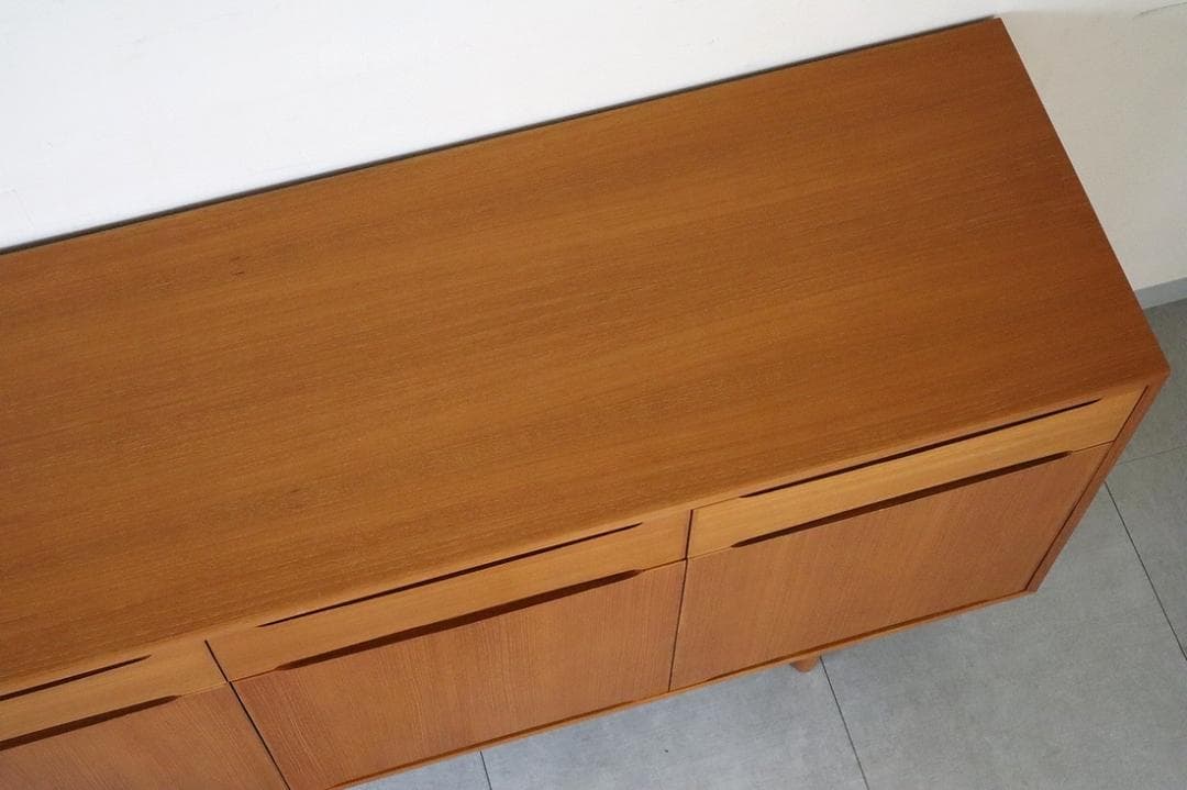 クロロス ワイド キャビネット サイドボード リビングボード チーク材 北欧