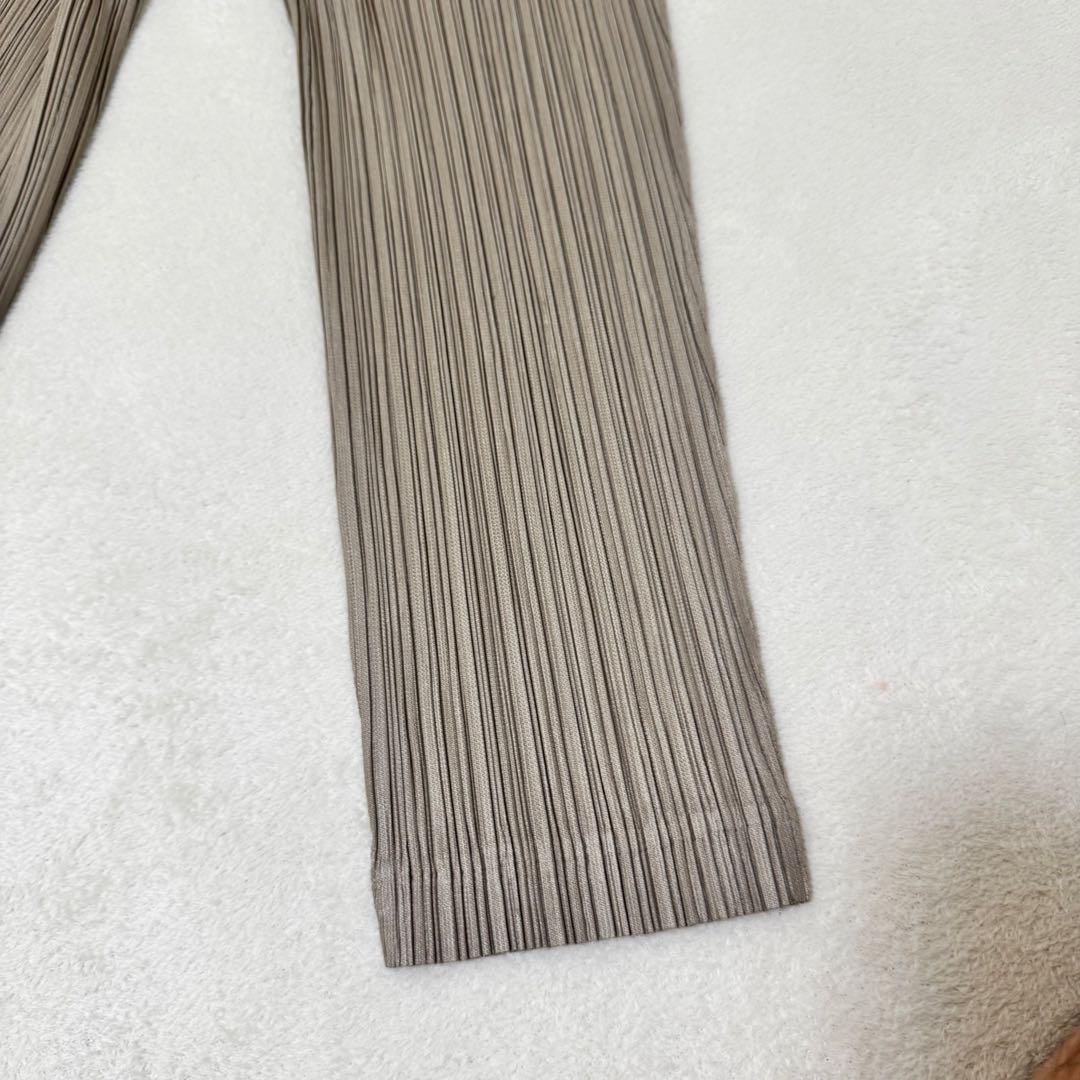 極美品✨PLEATS PLEASE プリーツ　七部丈　ベージュ　ボトムス