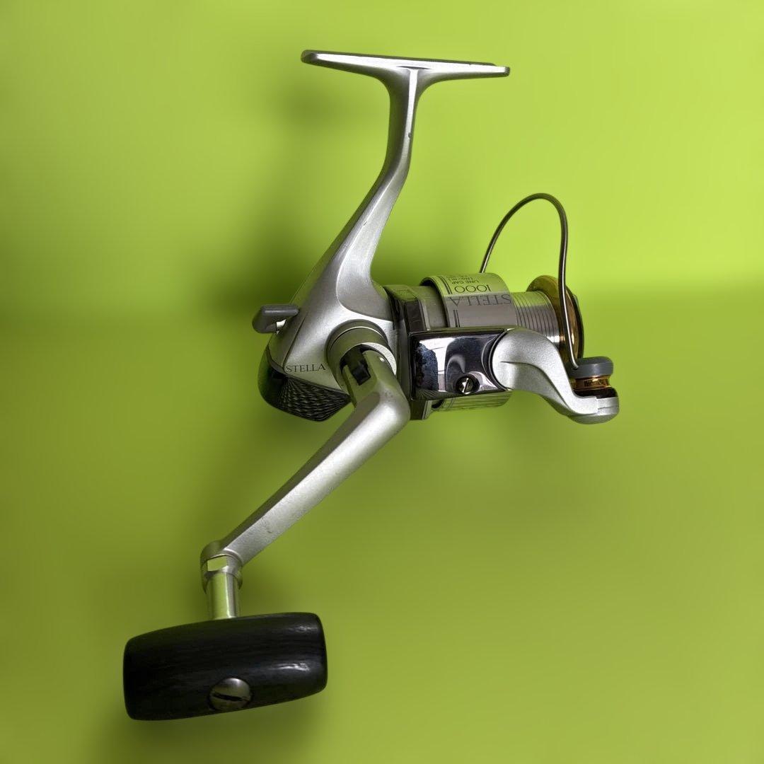 と*し様 ✴️初代ステラ1000 スピニングリール シルバー