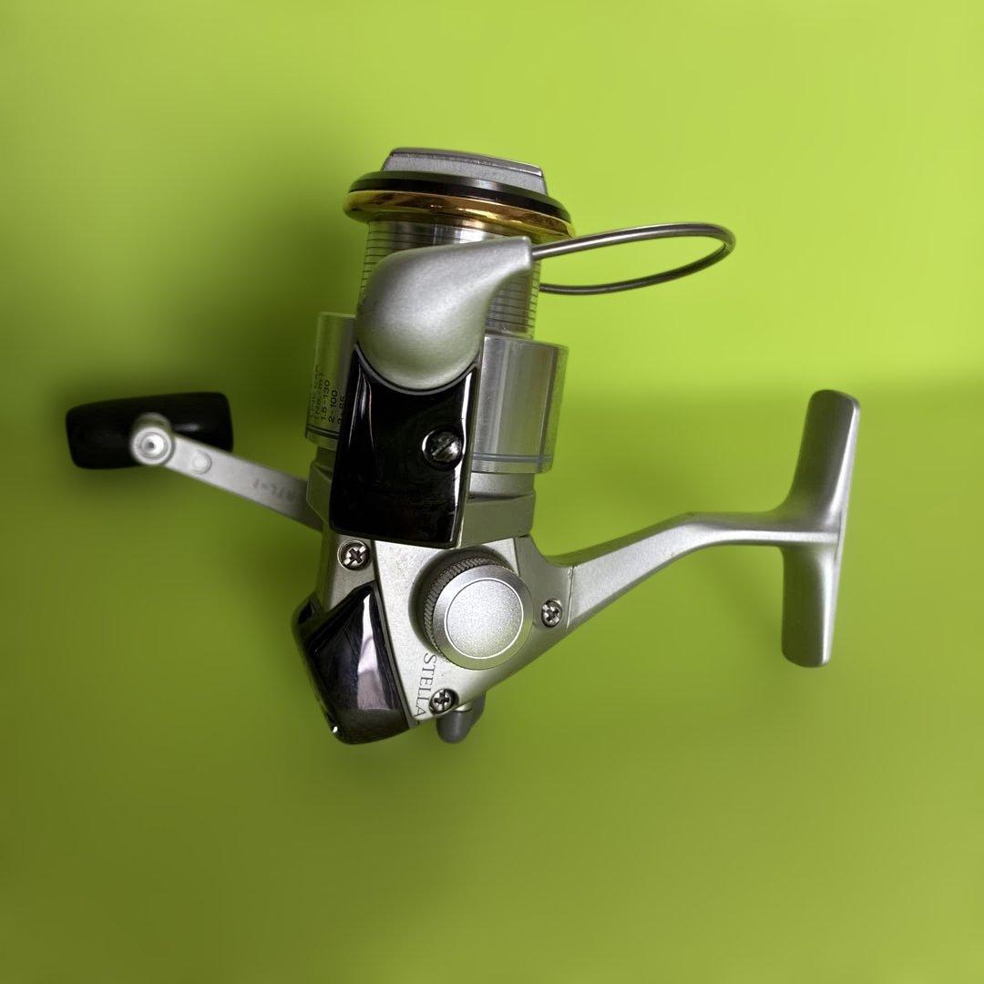 と*し様 ✴️初代ステラ1000 スピニングリール シルバー