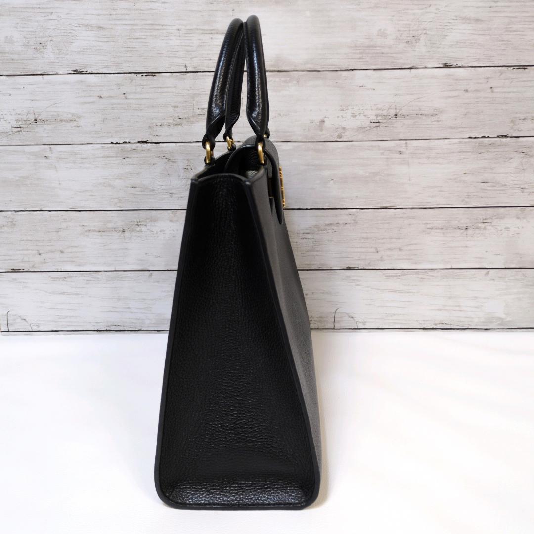 美品 トリーバーチ ビジネスバッグ 2way ゴールド A4 自立 サッチェル