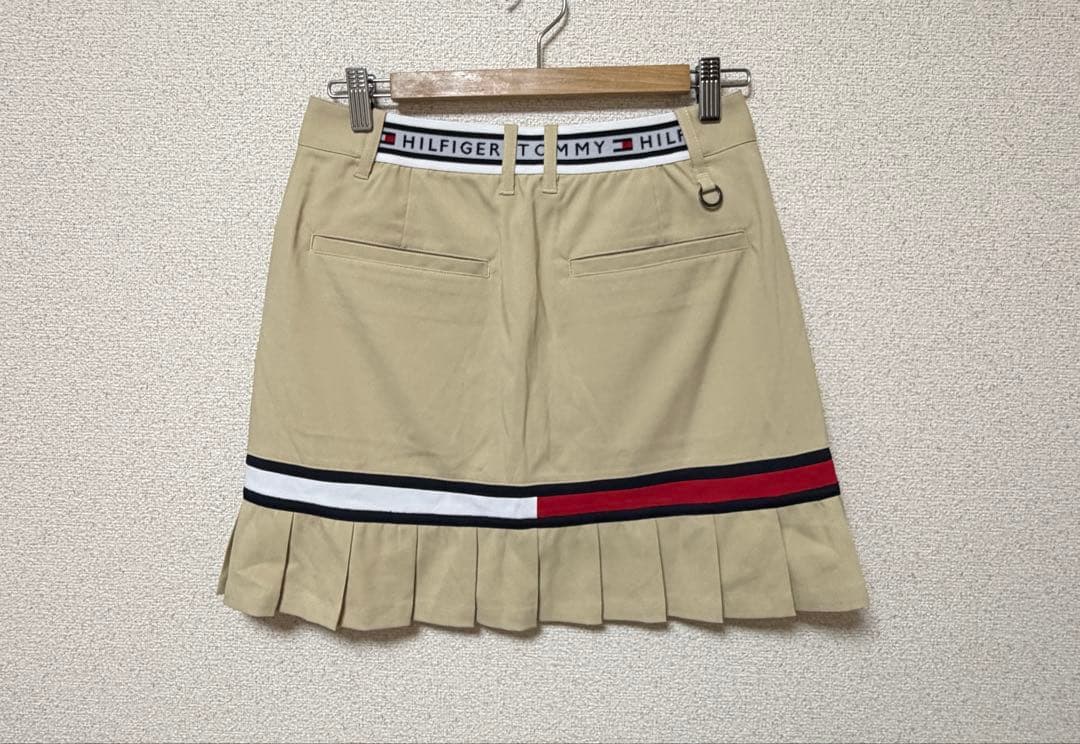 トミーヒルフィガー　ゴルフスカート　サイズL 新品未使用　ベージュ