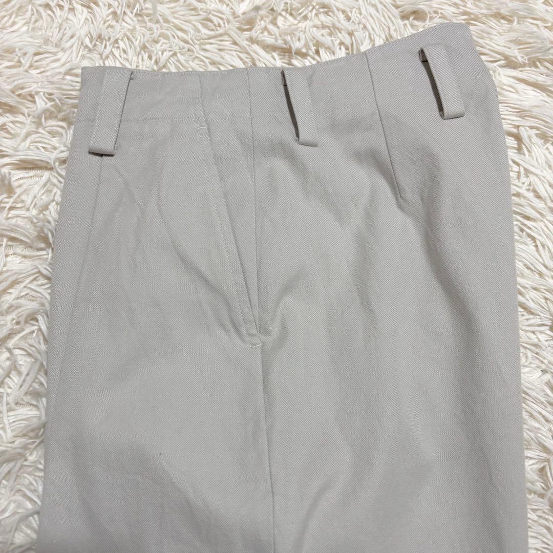 美品24SS MARGARETHOWELL コットン カービー テーパードパンツ