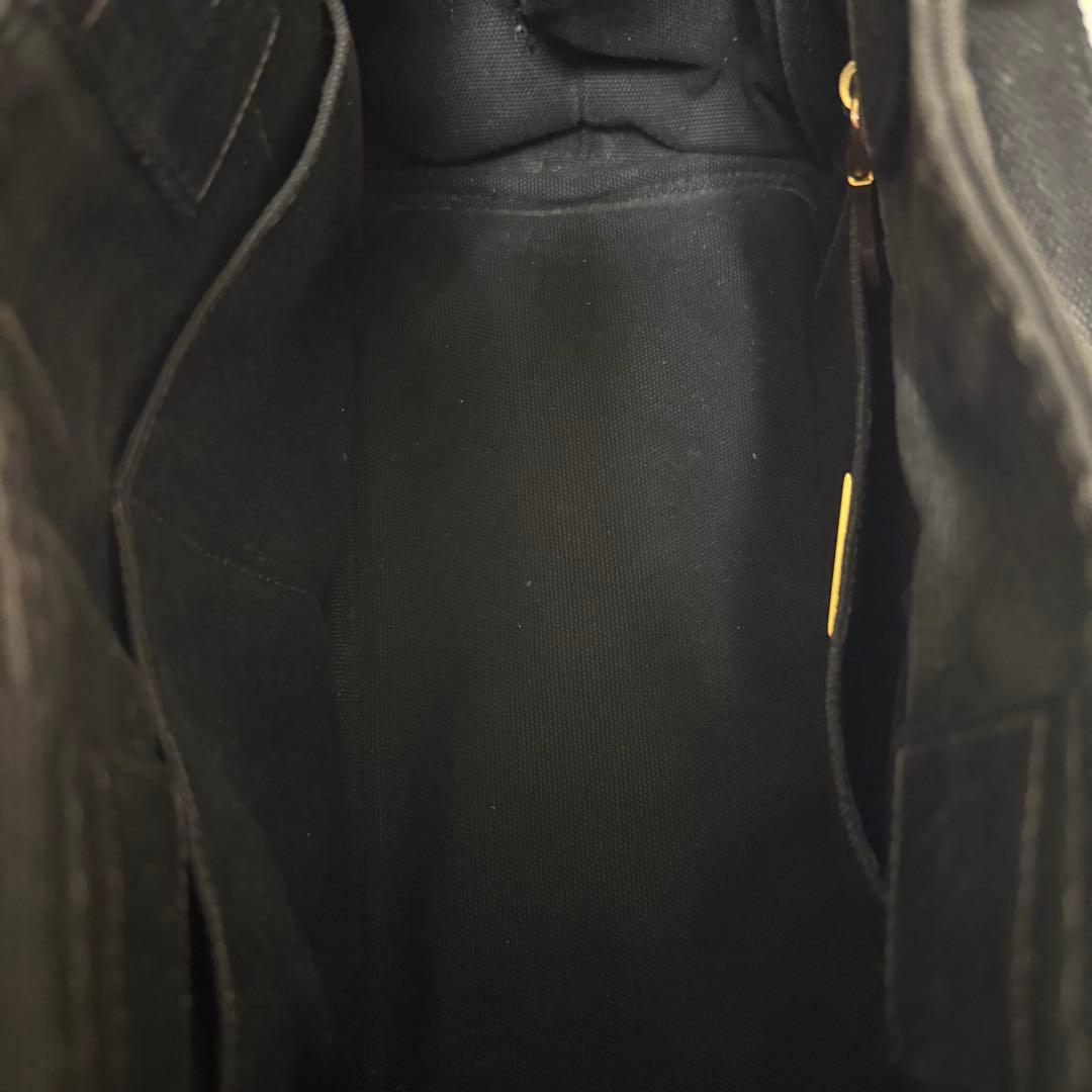 PRADA プラダ カナパ 四角補修有り黒