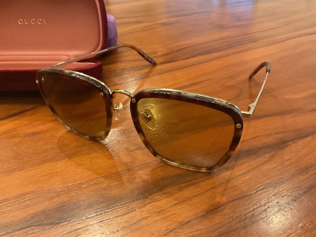 【ごまさん専用ページ】GUCCI ブラウンレンズ ★ベッコウ★専用ケース付き