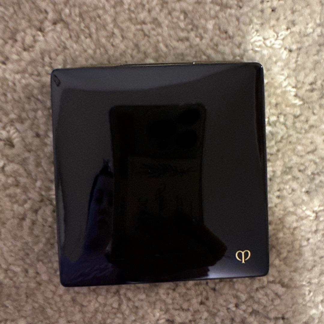 クレ・ド・ポー ボーテ　プードルコンパクトエサンシエルｎ　エレガントスリム