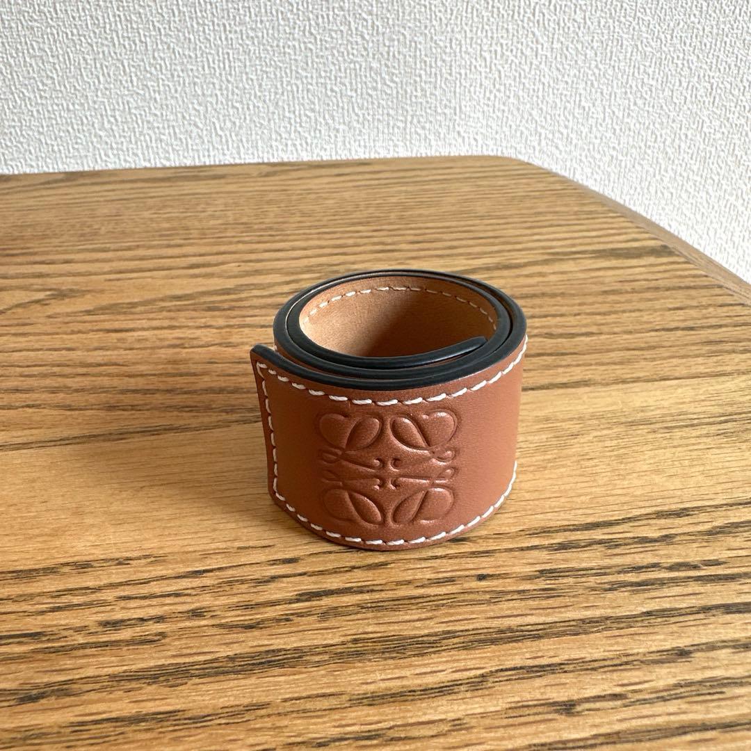 【おまけつき】LOEWE ロエベ スラップブレスレット スモール（カーフ）　タン