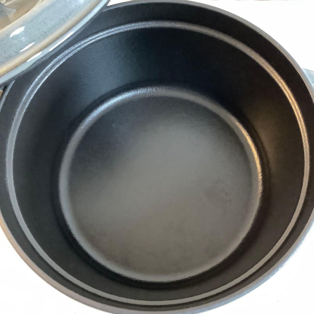 【美品】ストウブ　ピコ・ココット　ラウンド20cm