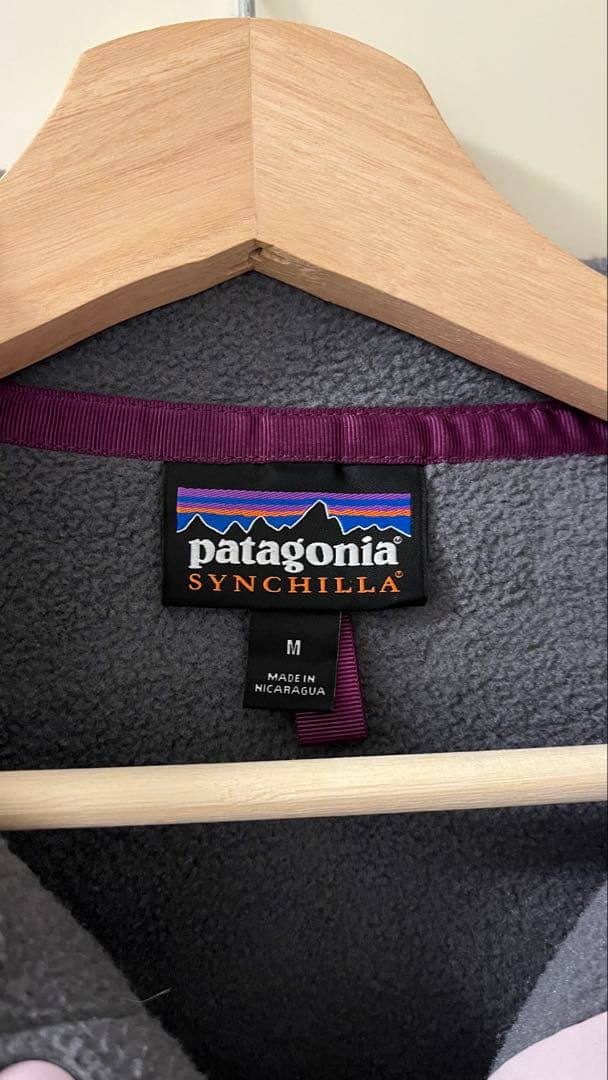 18年製 patagonia シンチラスナップT グレー/ピンク/パープル M