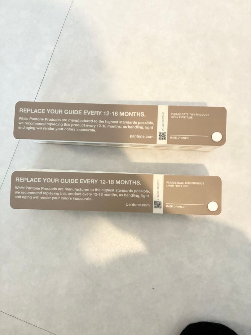 PANTONE 色見本　fashion  interiors