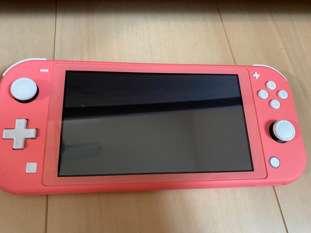 Nintendo Switch Lite コーラル　あゆちゃん