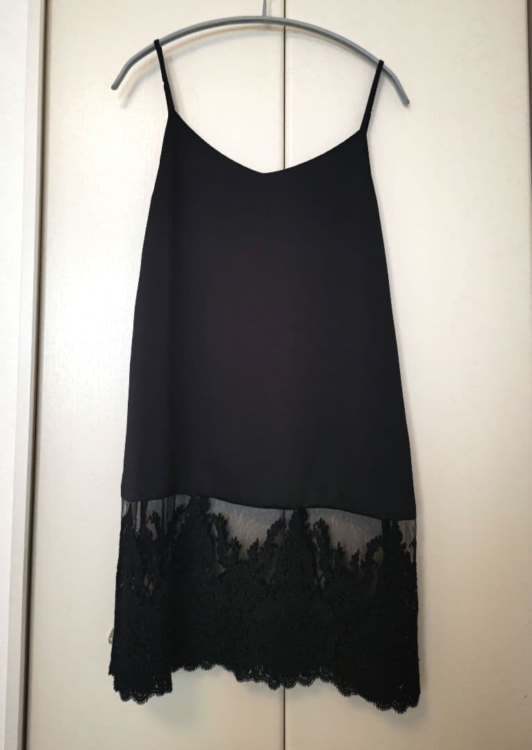 新品 IENASatinレース キャミソールワンピース ブラック