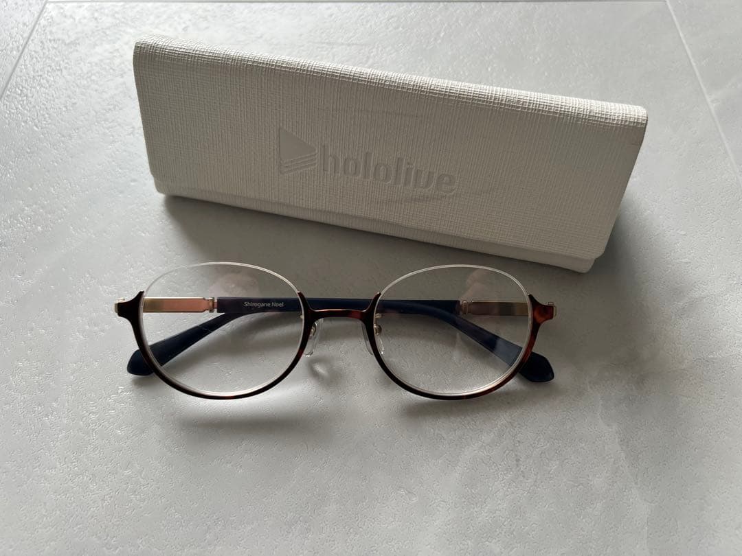 白銀ノエル　コラボメガネ　ケース付き　執事眼鏡　ホロライブ