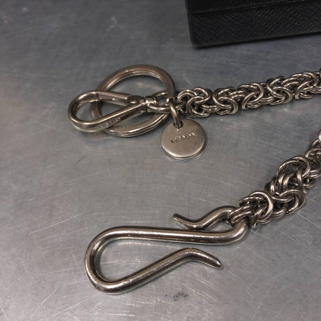 GQ2573◇PRADA : ウォレットチェーン◇シルバー色 プラダ