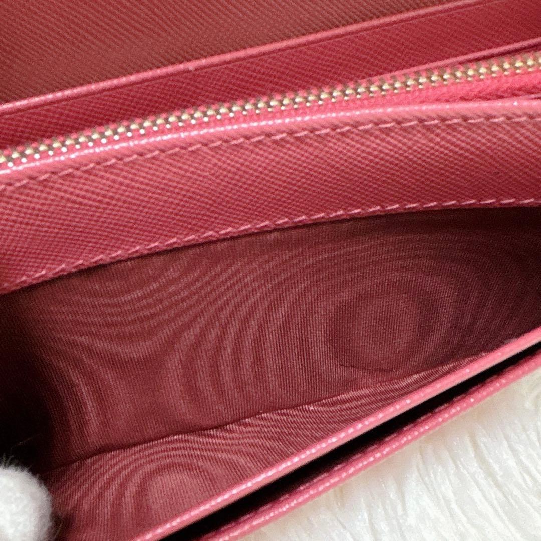 極美品✨プラダ 長財布 サフィアーノ メタルロゴ パスケース付 ピンク フラップ