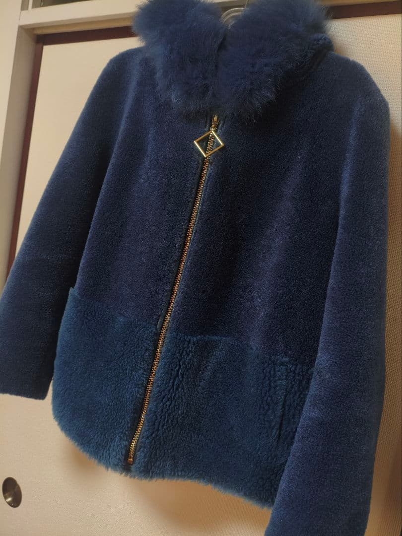 RAREEKA フード付きダークブルーコート