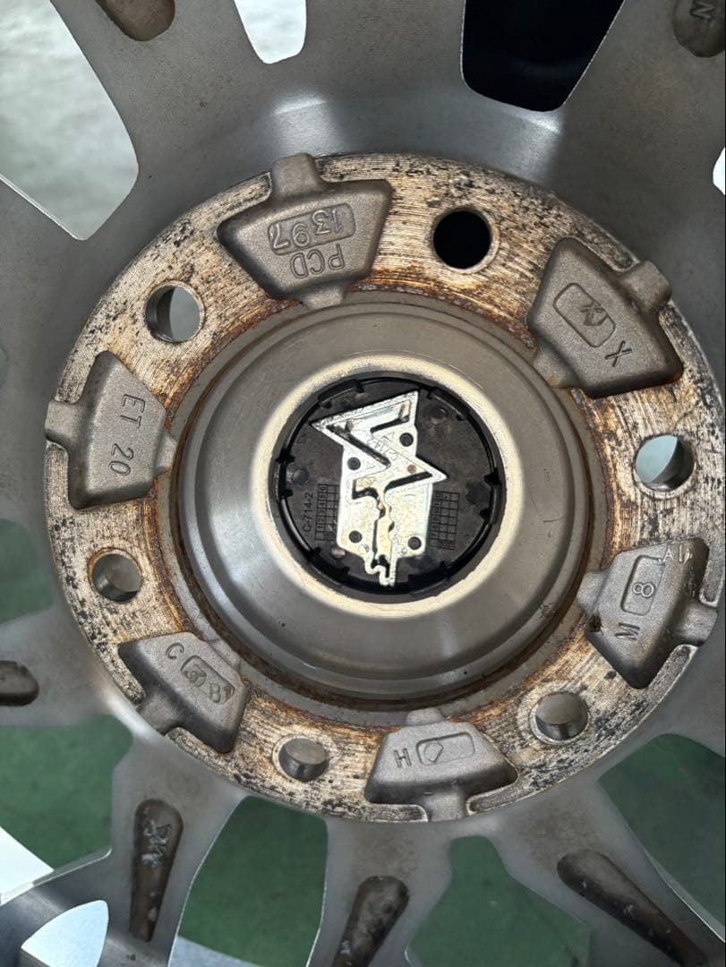 あんな様トヨタ プラド　ナイトロパワー20インチ　ダンロップ 265/55R20