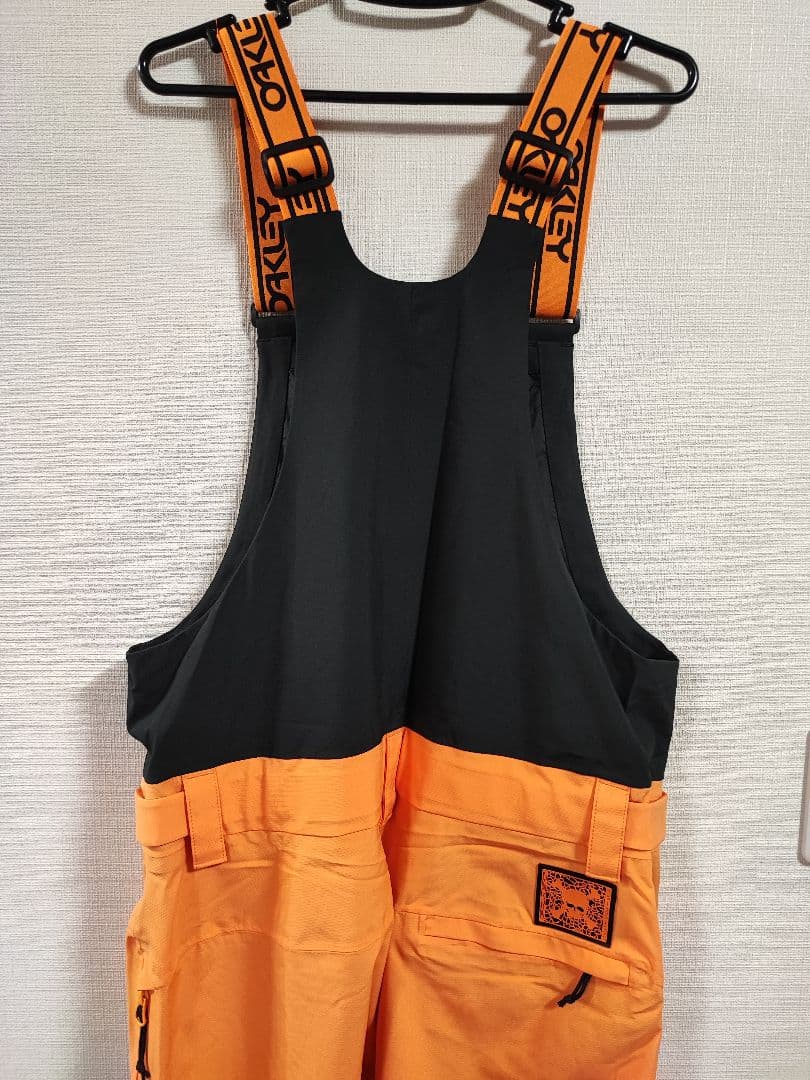 新品未使用 半額以下！オークリー スキーパンツ TC GUNN RC BIB