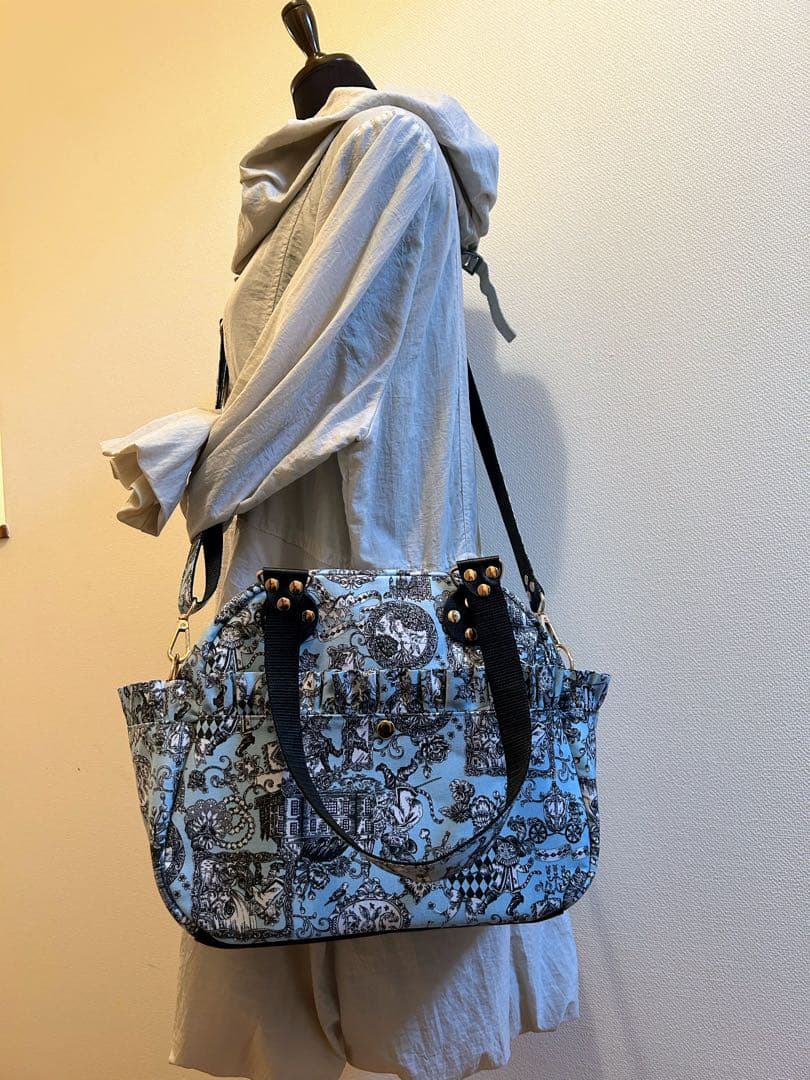 love♡kokka. 長靴を履いた猫　超レア生地　サイドpボストンバッグ