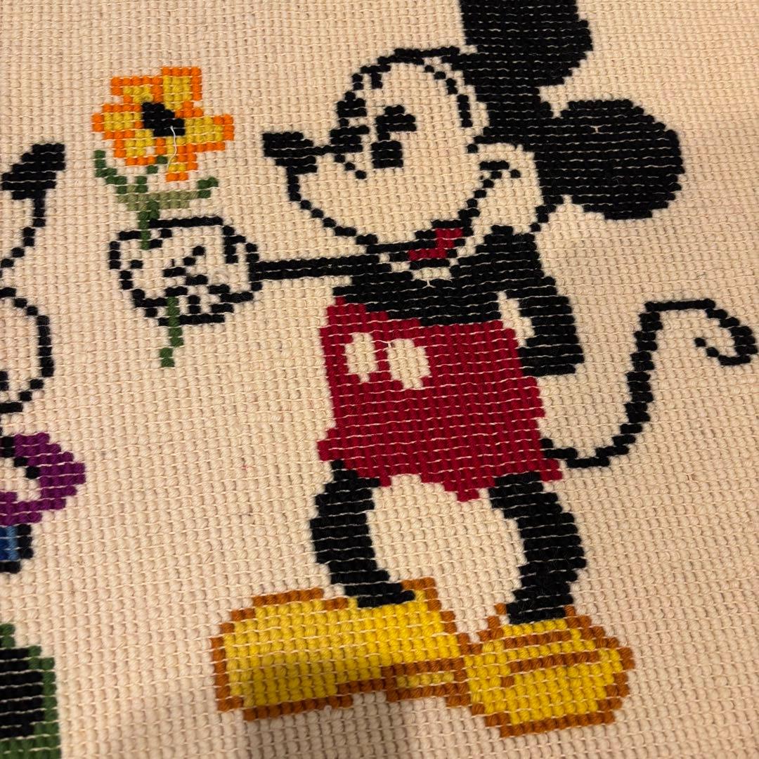 ミッキー＆ミニー ヴィンテージラグ 約111cm x 68cm