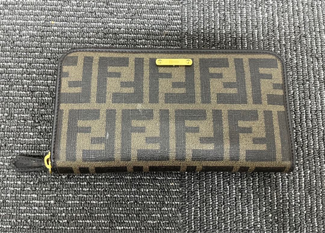Fendi FFロゴプリント 長財布